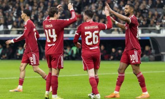 欧冠早报：“0-0-10”先生破蛋利物浦止4连败 单轮71球创纪录