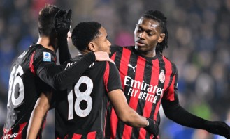 3-1逆转！法布雷加斯气炸了，意甲第2翻盘，只落后国米3分